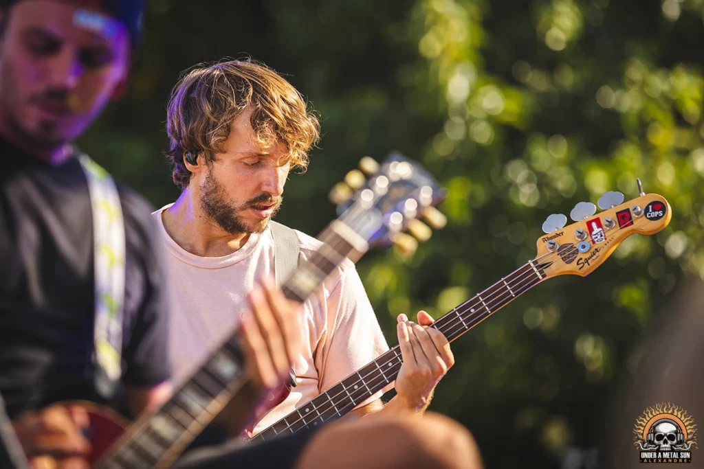 Le bassiste de MATW au Martigues Metal Fest 2024