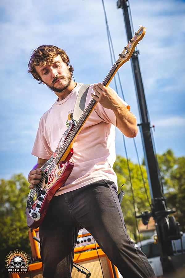 MATW et son bassiste au Martigues Metal Fest 2024