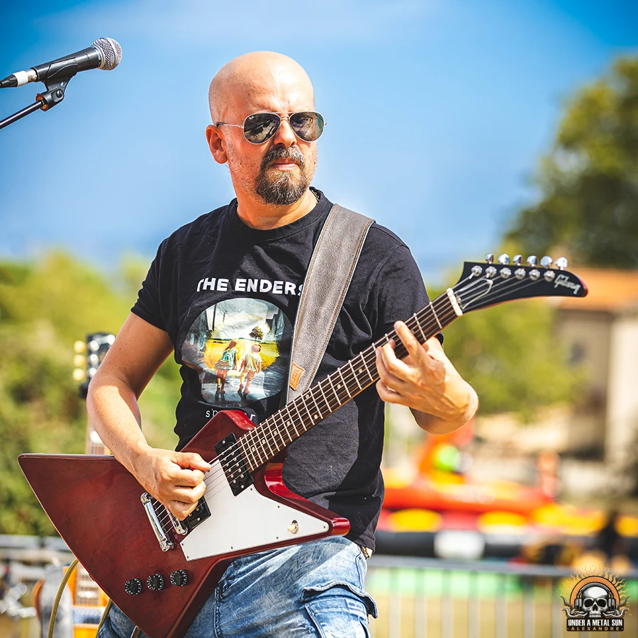 Grégory, guitariste de Parallel Minds au Martigues Metal Fest