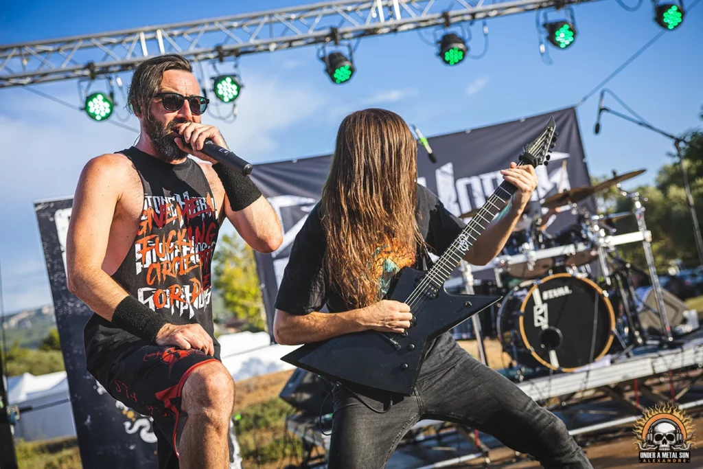 Devf et son guitariste Mathis au Martigues Metal Fest