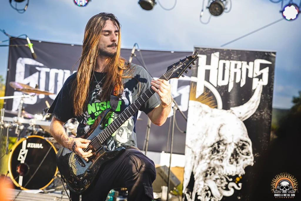 Le guitariste de Stone Horns au Martigues Metal Fest