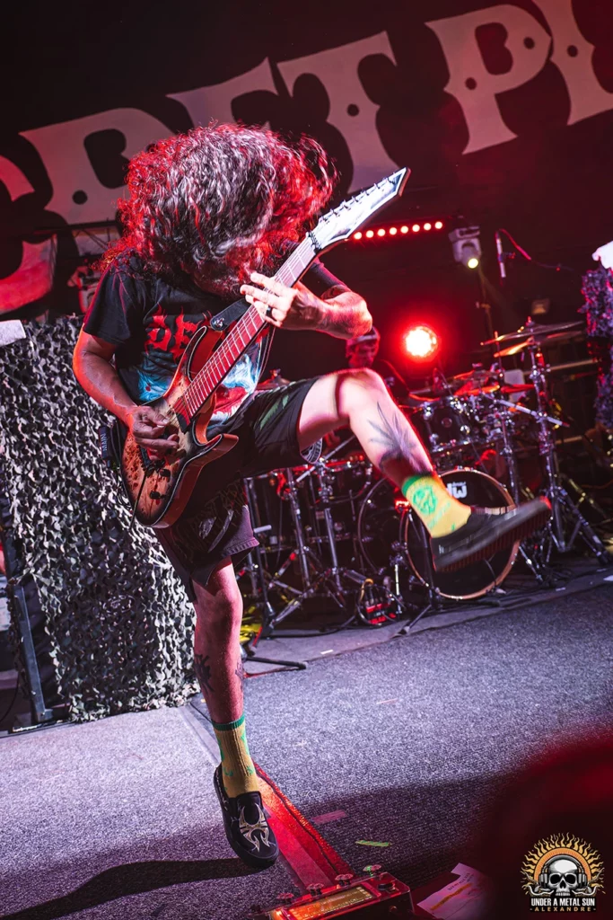 Mike Deleon, guitariste de SOULFLY au Secret Place à Saint-Jean-de-Védas, tournée 2024