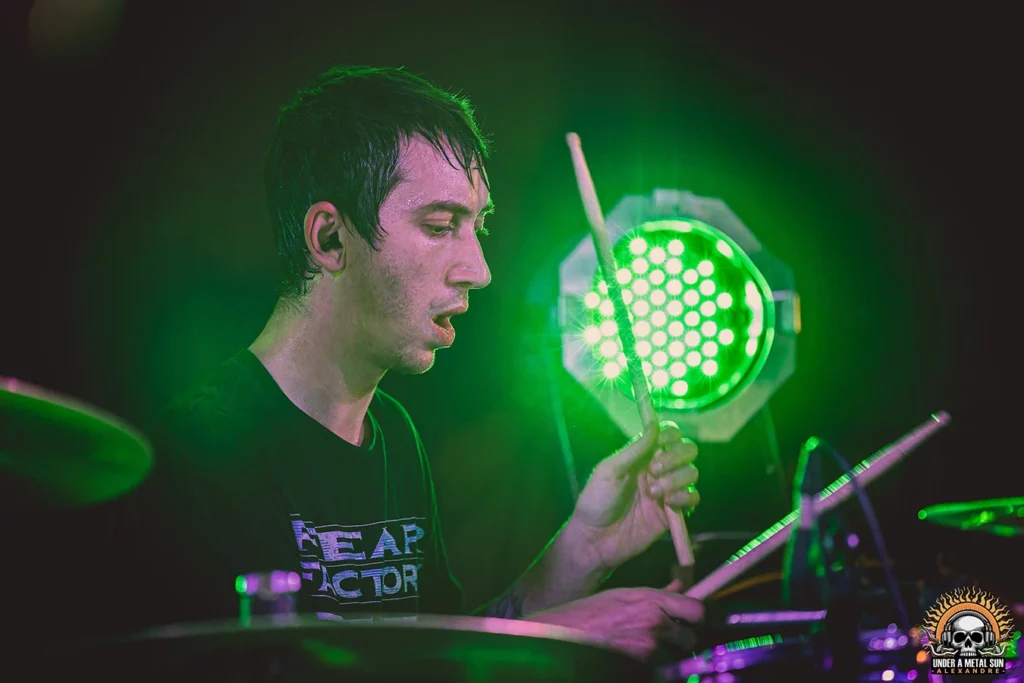 Zyon Cavalera, batteur de SOULFLY au Secret Place à Saint-Jean-de-Védas, tournée 2024