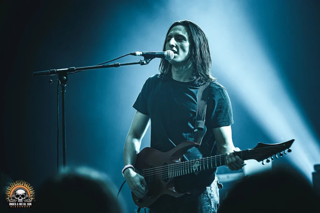 Hugo, chanteur/guitariste de SEPTARIA, remercie le public du Distortion festival