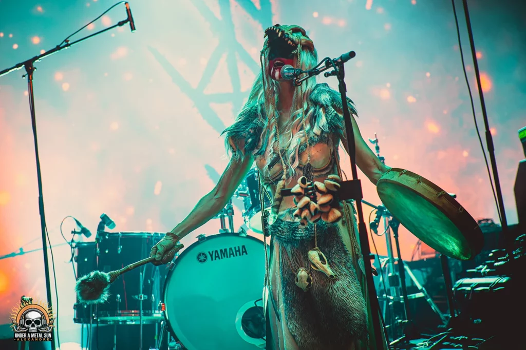 Eihwar, groupe de pagan viking au Distortion festival