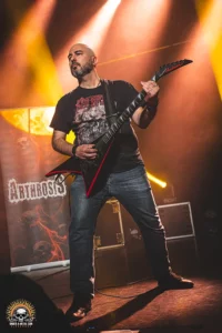 Le guitariste d'Arthrosis
