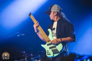 Le bassiste d'Arthrosis