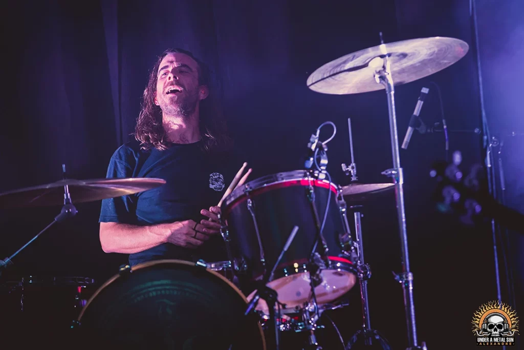 Géraud Jonquet à la batterie au sein de VERDUN