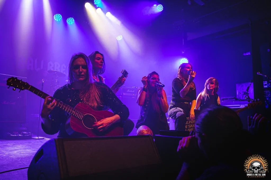 Hell's bells en acoustique