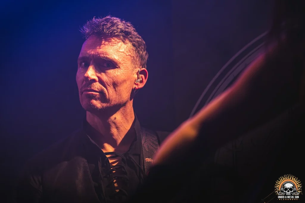 Charly, à la basse au sein de Mundilfari