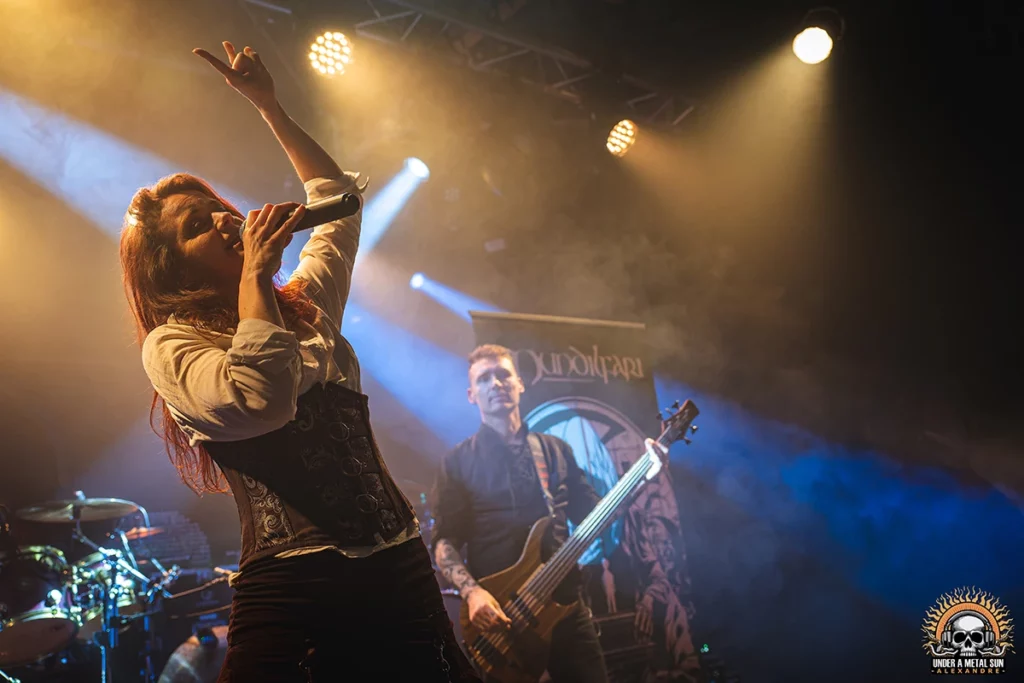 Karen Hau, nouvelle chanteuse de MUNDILFARI