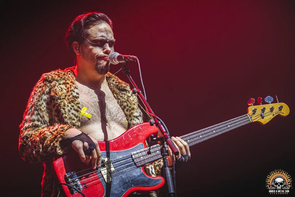 Florentin bassiste chez Bad Tripes au concert du 7 février 2025 au 6MIC - © Under a Metal sun
