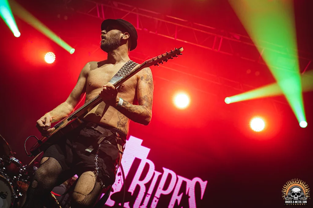 Seth, guitariste de Bad Tripes au 6MIC en 1ère partie d'Ultra Vomit en 2025 - © Under a Metal sun