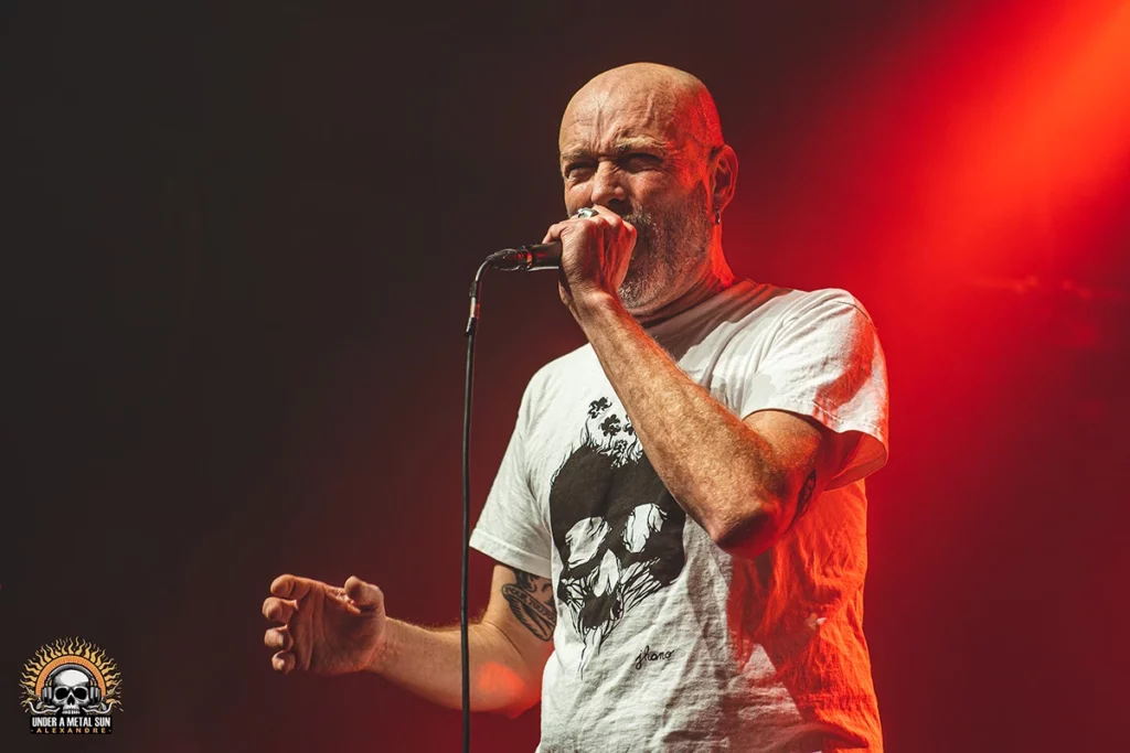 Lofofora et son chanteur Reuno en concert à Victoire 2 le 13 février 2025 - © Under a Metal Sun