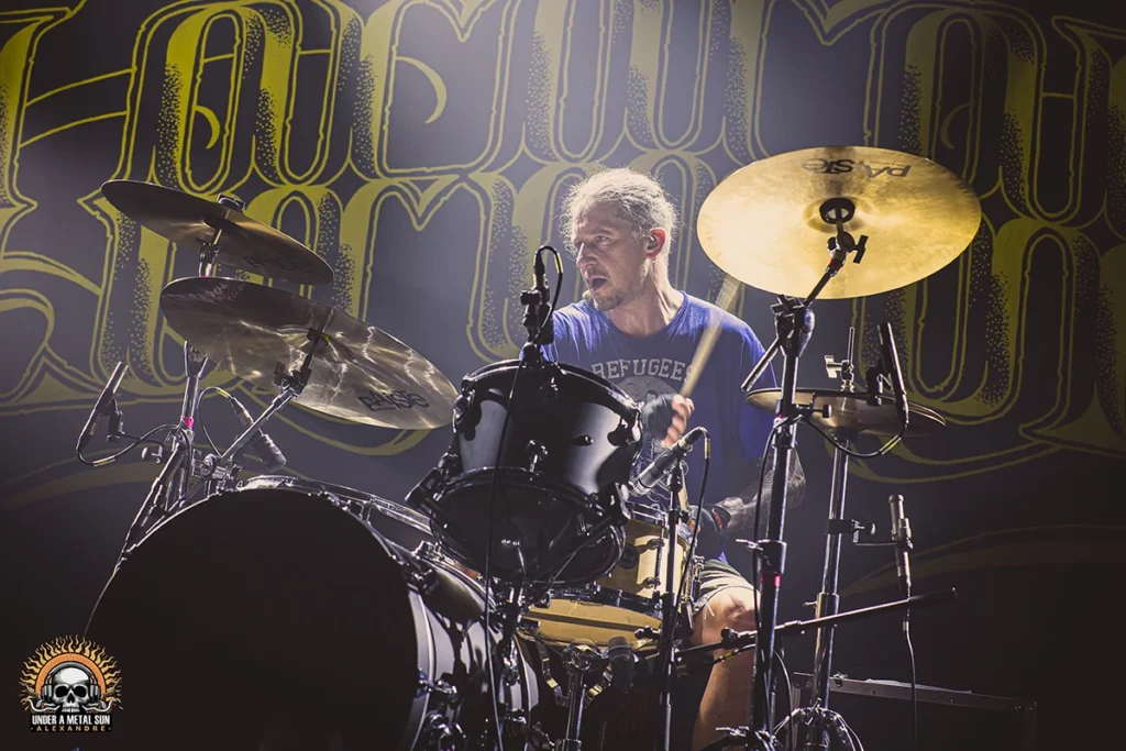 Vincent batteur de LOFOFORA lors du concert du 13 février 2025 à Montpellier - © Under a Metal Sun