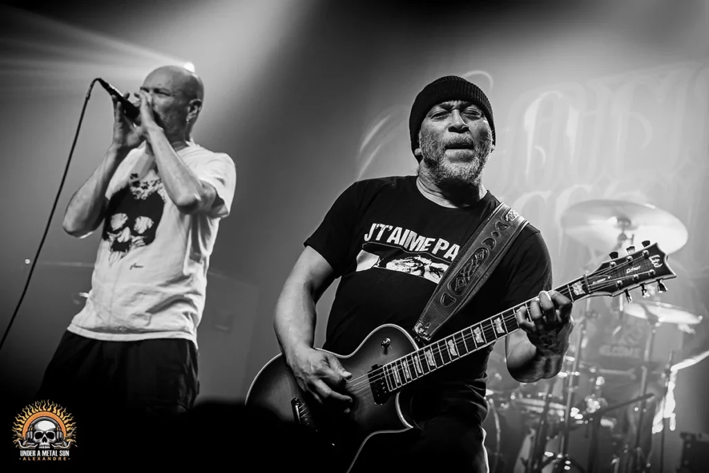 Energie et émotion en live avec LOFOFORA - © Under a Metal Sun