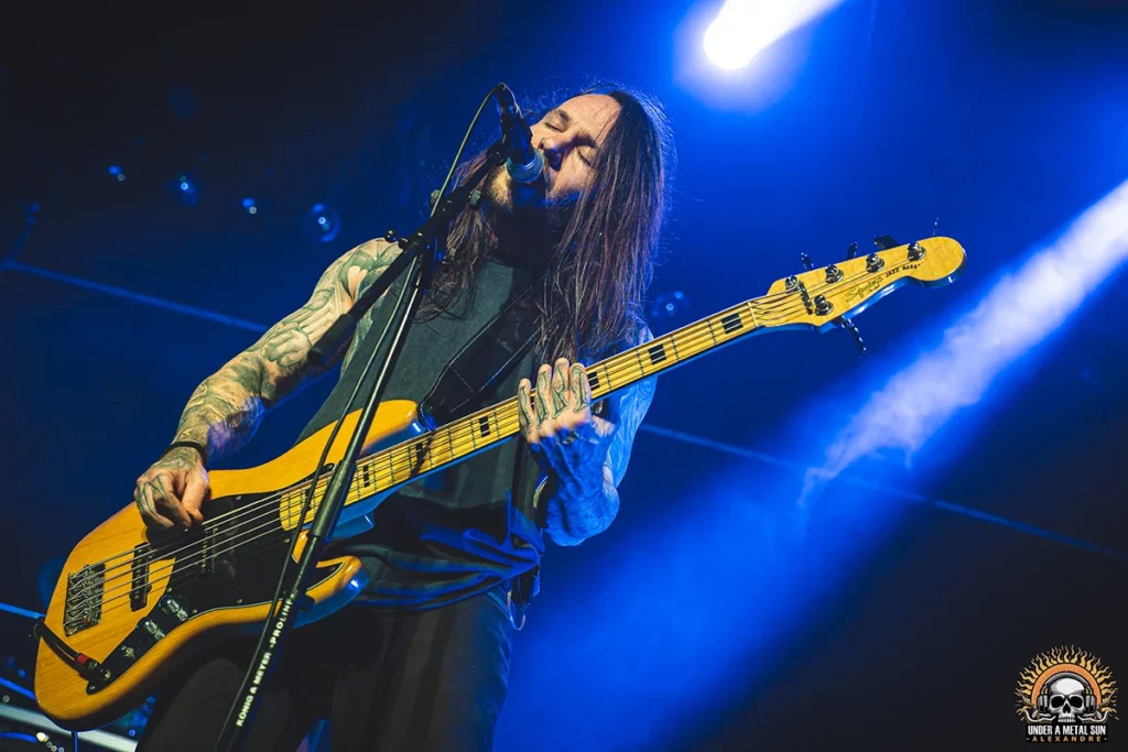 Val et sa basse à la METAL NIGHTS du 15/02/2025 - © Under a Metal Sun
