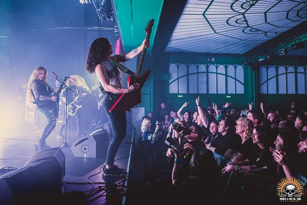 NERVOSA à l'Espace Julien lors du warm-up Hellfest 2025 à Marseille - Under a Metal Sun