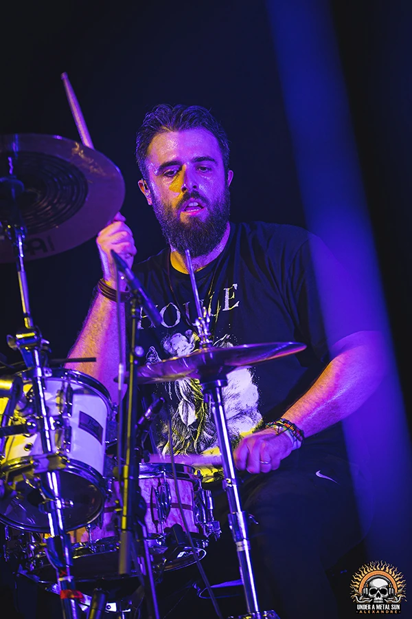 Lucas, batteur de Breeding Chaos au 6mic en 1ère partie de DAGOBA le 26 avril 2025 - Under a Metal Sun