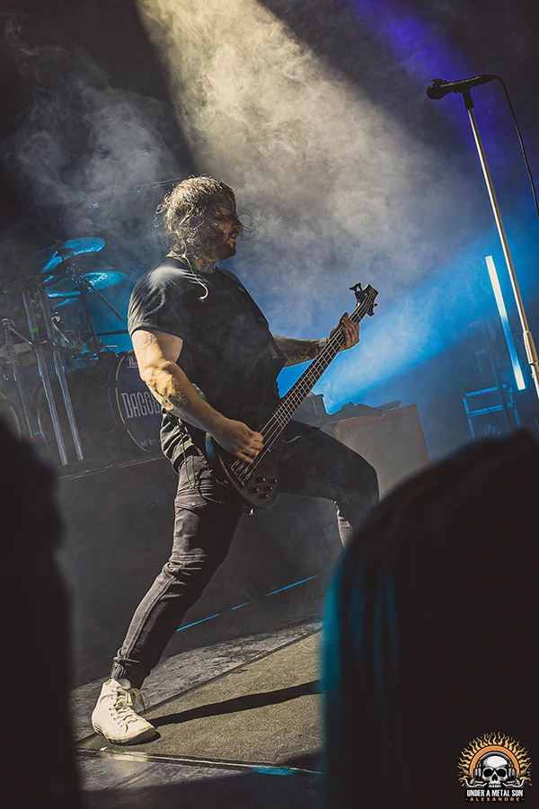 Kawa, le bassiste de DAGOBA, au 6mic d'Aix en Provence le 26 avril 2025 avec DAGOBA - Under a Metal Sun