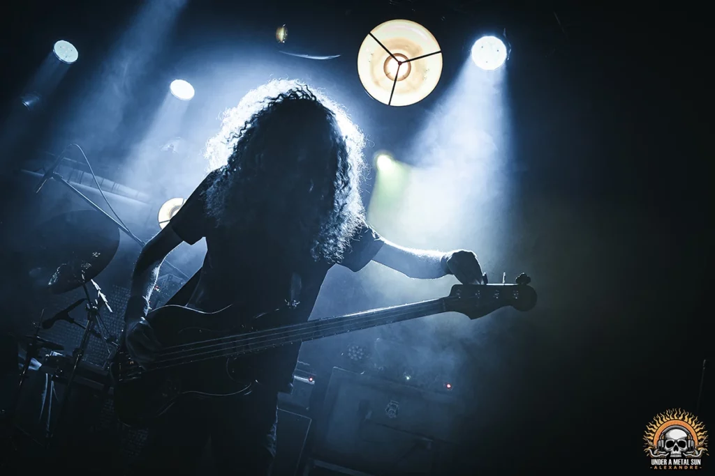 septaria-la-moba–under-a-metal-sun-19