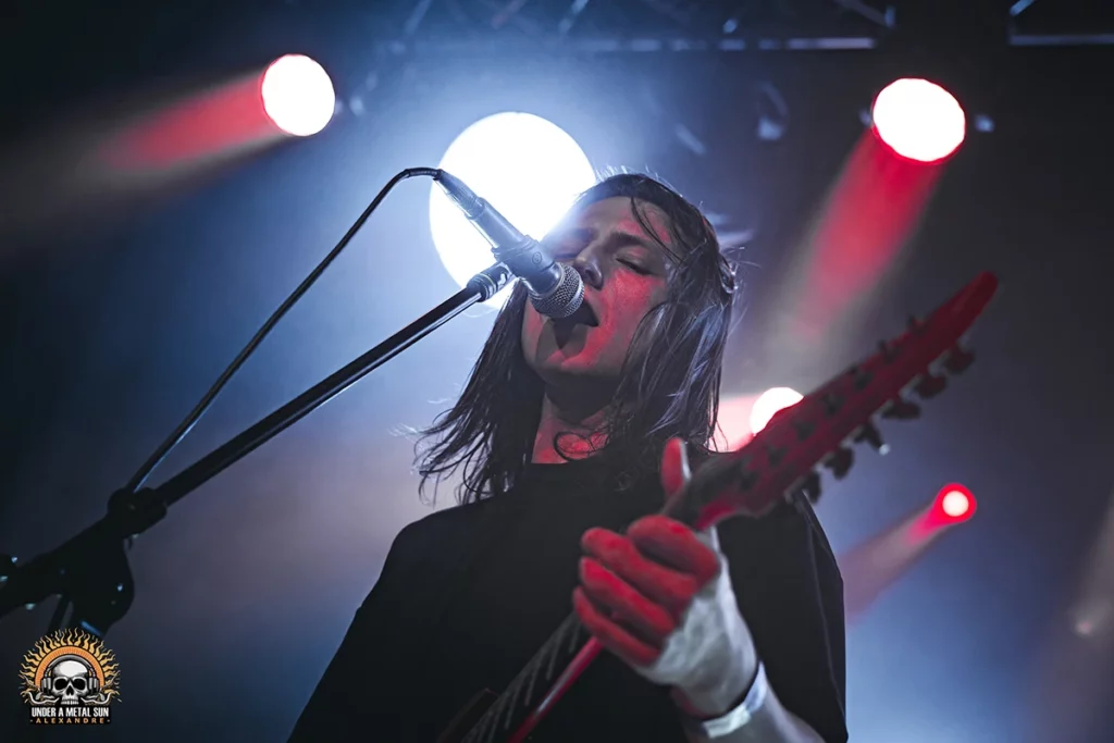 septaria-la-moba–under-a-metal-sun-24