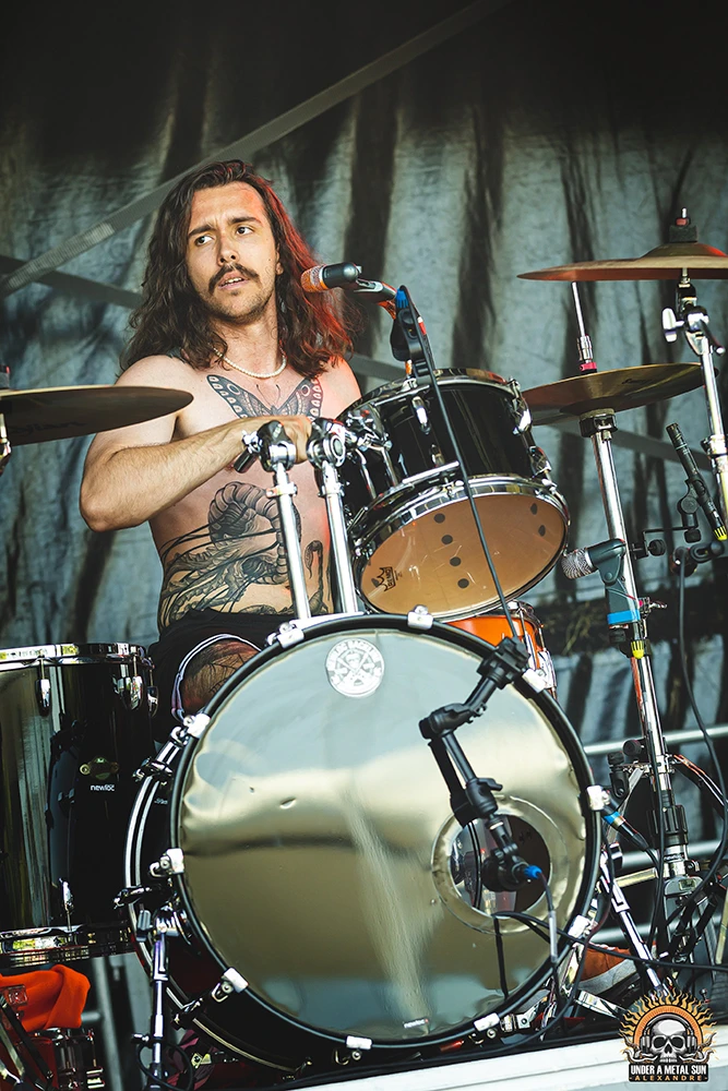 Hellfest le off 2025 : Cutting Corners et son batteur Tommy
