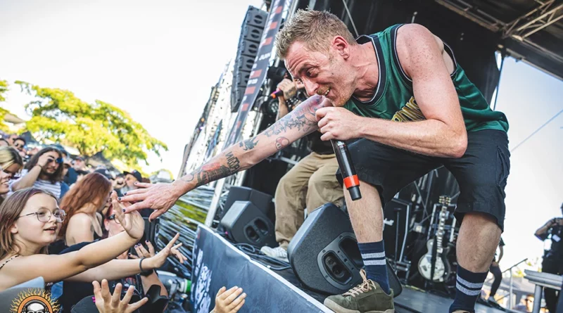 Hellfest le off 2025 : un festival gratuit à taille humaine et familial