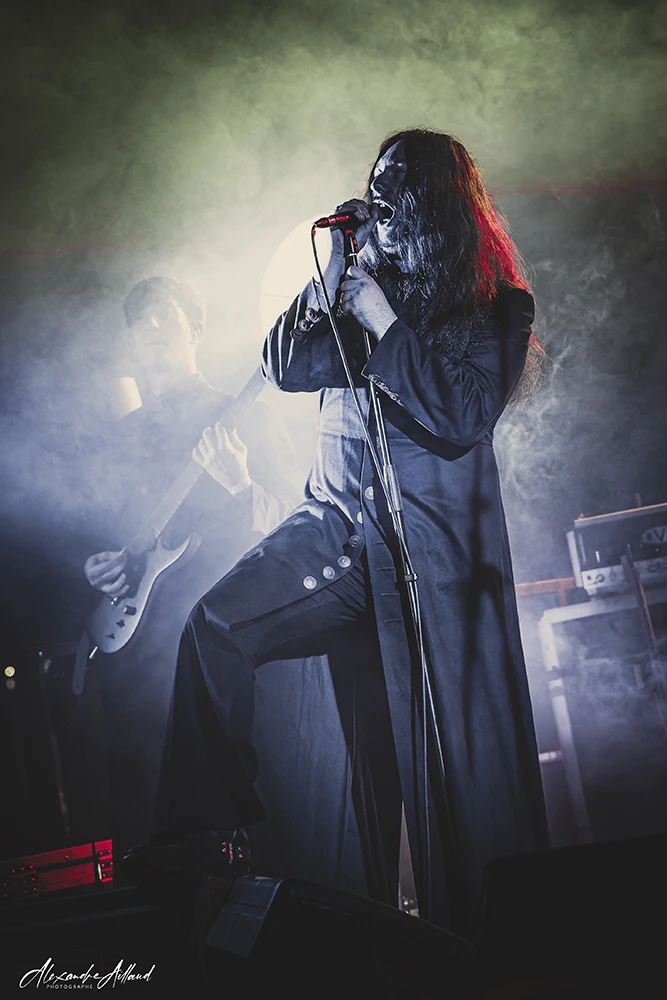 rhodanian-fest-silhouette--under-a-metal-sun-8223