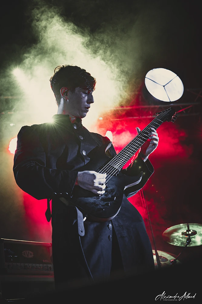 rhodanian-fest-silhouette--under-a-metal-sun-8309