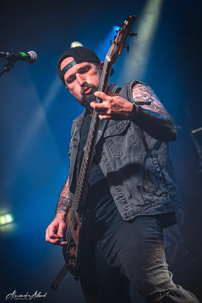 Will, bassiste de Heart Attack au Just'n'Fest 2025