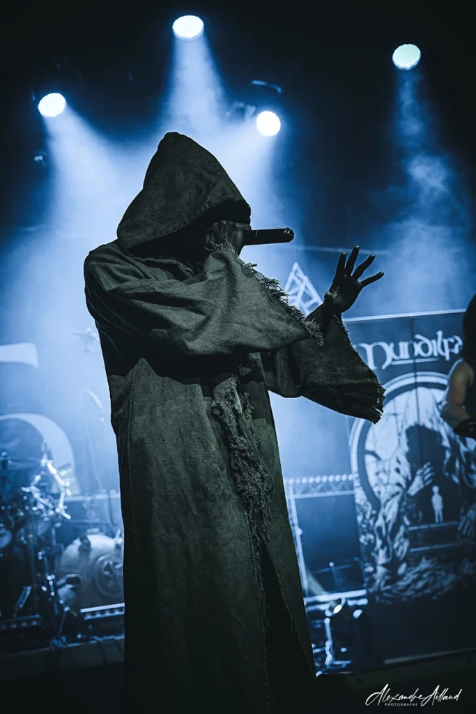 mundilfari-groudoudou-events--under-a-metal-sun-05