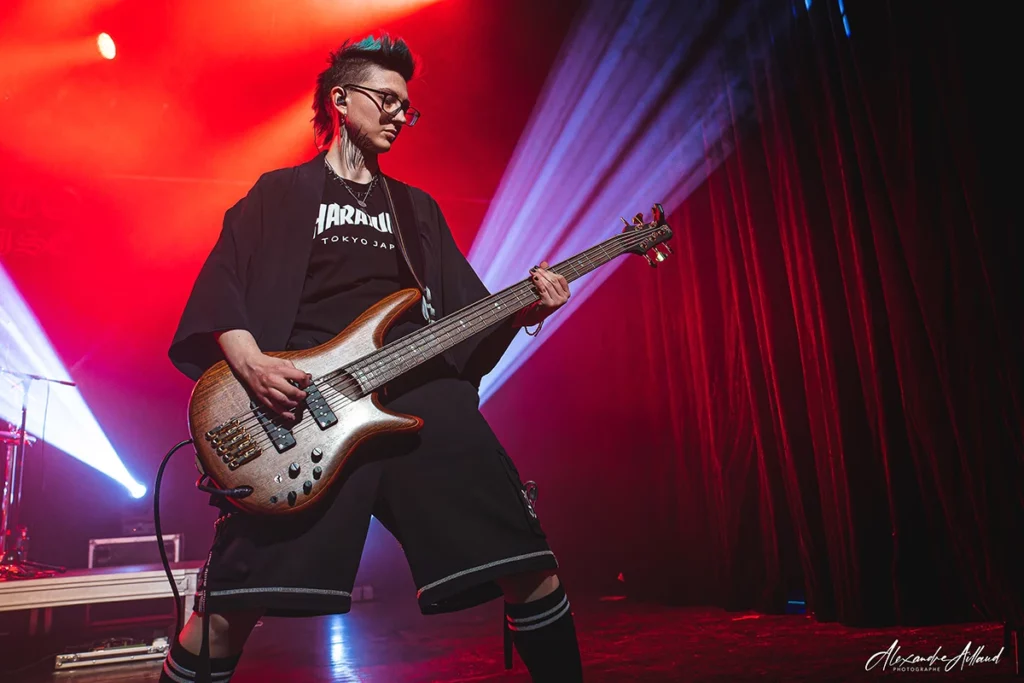 Camille, bassiste de Ghetto Paradise - Under a Metal Sun