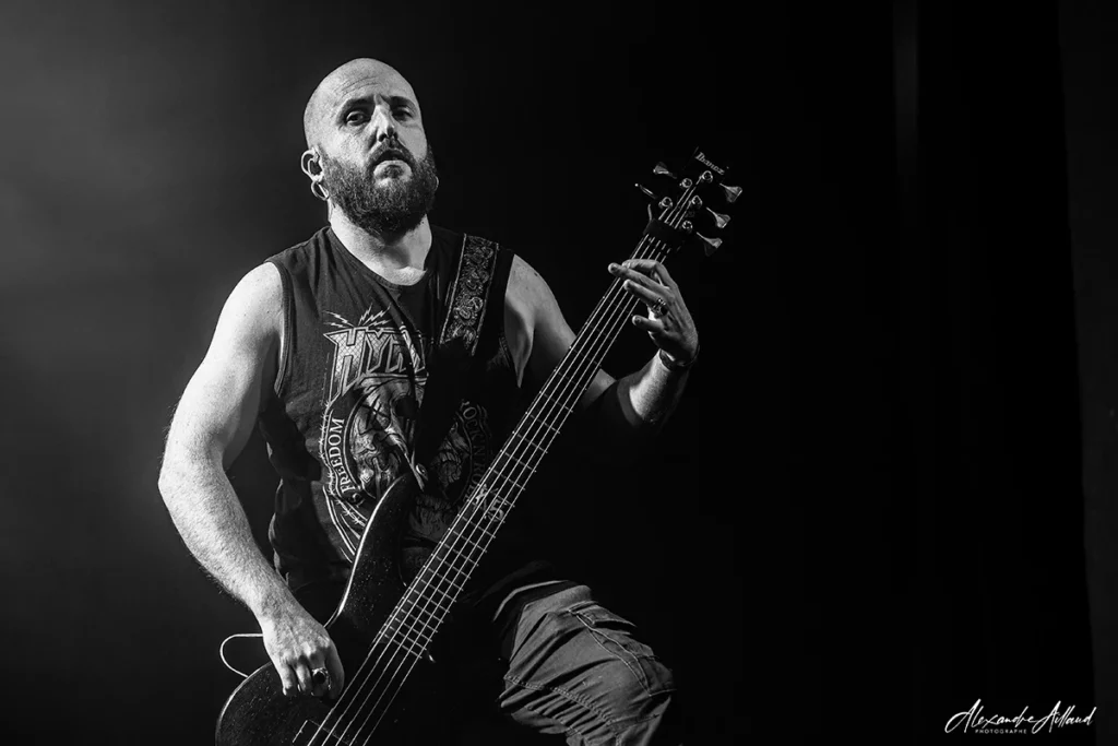 Mathias, bassiste de Kr3v à La Metal Nights du 31 janvier 2026 à Martigues -- Under a Metal Sun
