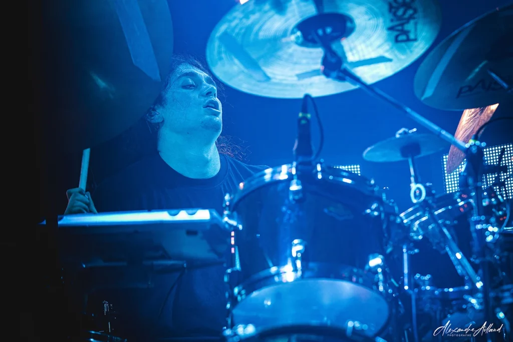 Hugo, batteur du groupe de Metal Progressif SEPTARIA - © Under a Metal Sun