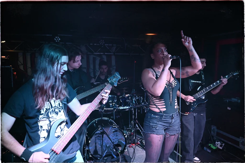 Nameless au Molotov pour le concert Neverheal Show - Under a Metal Sun