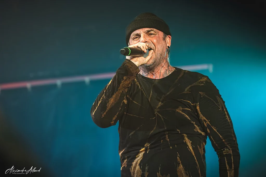 Poun, chanteur de Black Bomb A au Jas'Rod le 16 avril 2026 - Under a Metal Sun