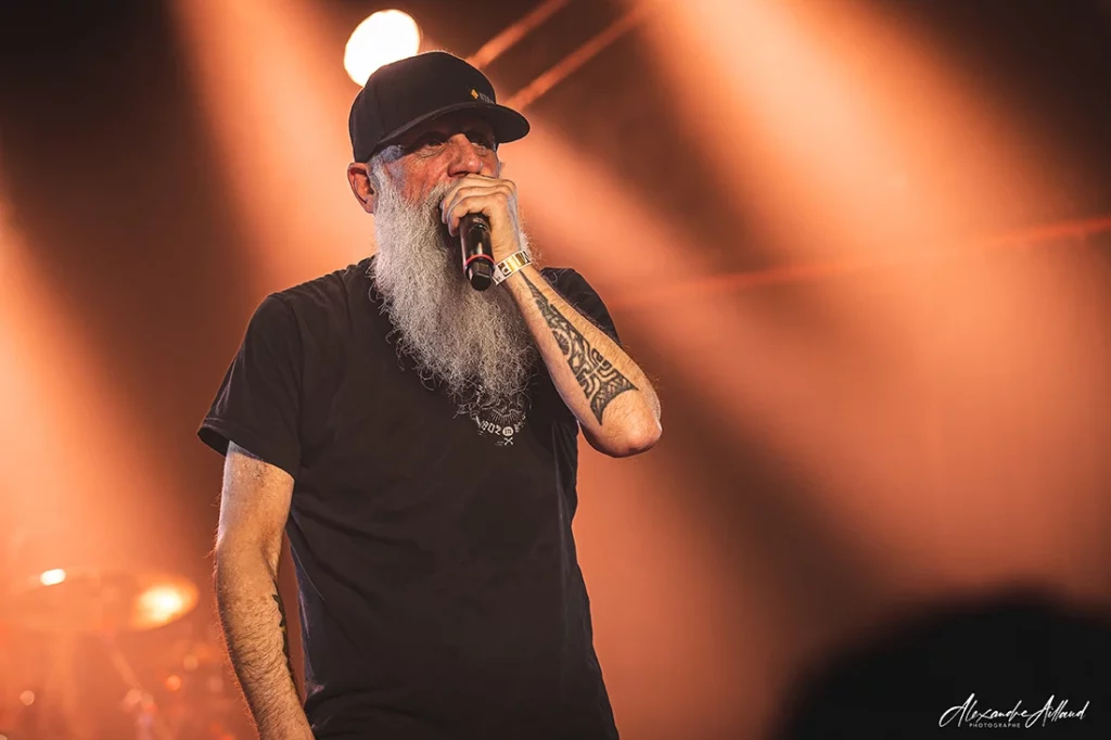 Arno, chanteur de Black Bomb A au Jas'Rod le 16 avril 2026 - Under a Metal Sun