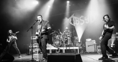 OBSYD sort son nouveau single "The ones with the book"
