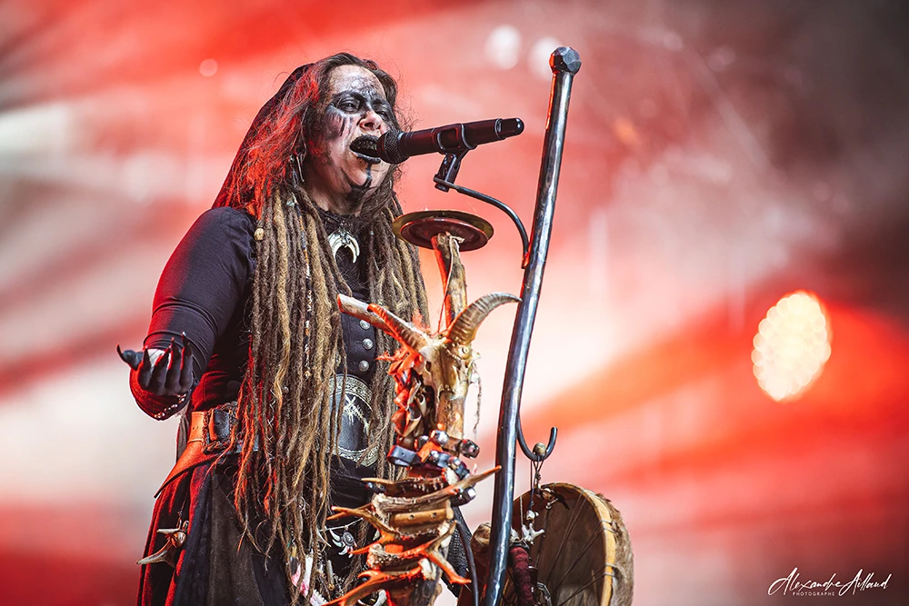 Perchta sur la scène de la Temple Hellfest 2026 - Under a Metal Sun