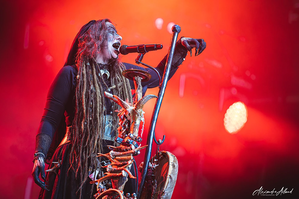 Perchta sur la scène de la Temple Hellfest 2026 - Under a Metal Sun