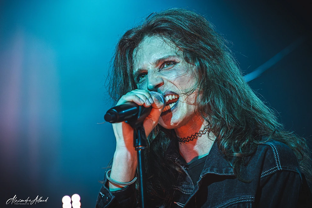 Max, chanteur de SOCIAL PROPHECY - Under a Metal Sun