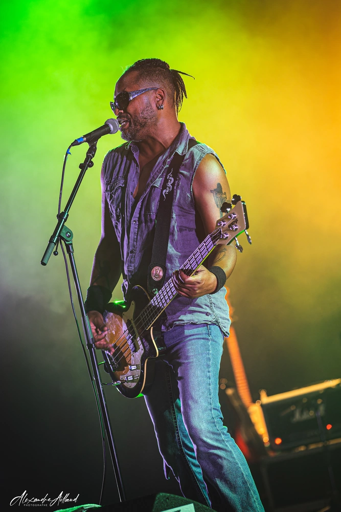 Charcoal au Volcanic Fest 2026 - © Under a Metal Sun