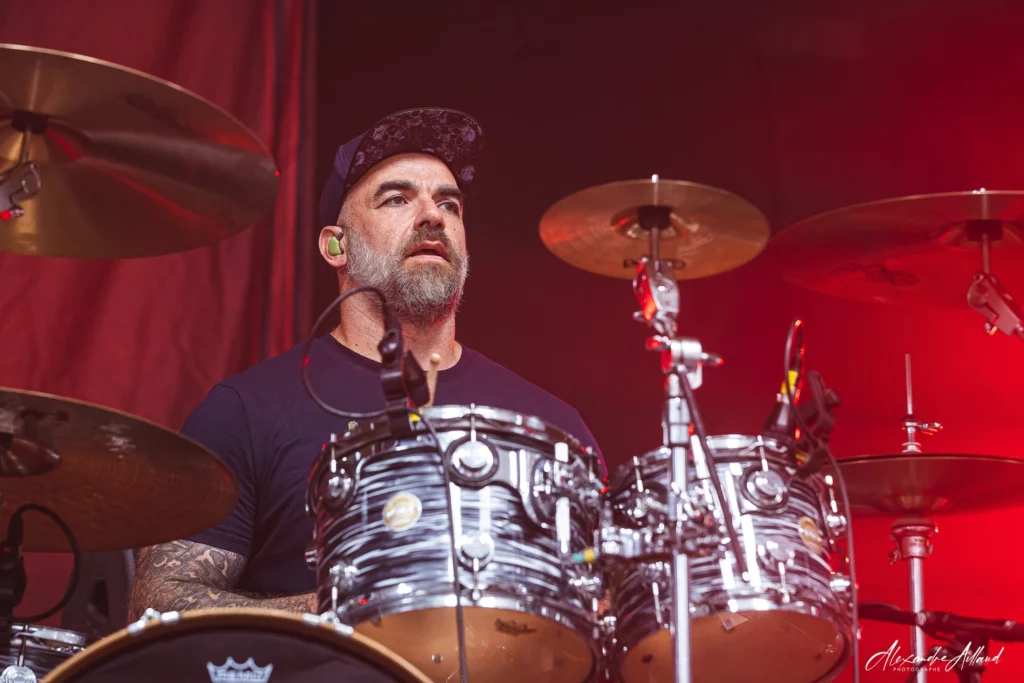 Ranko, batteur d'eOn au Volcanic Fest 2026 - Under a Metal Sun