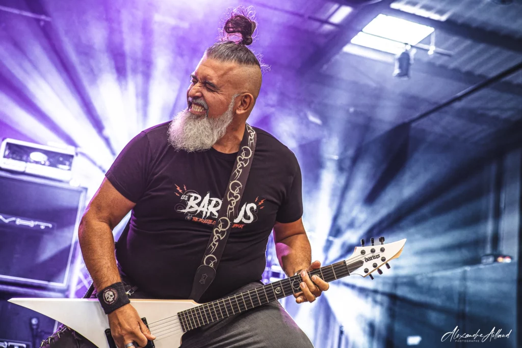 Enzo, guitariste d'eOn au Volcanic Fest - Under a Metal Sun